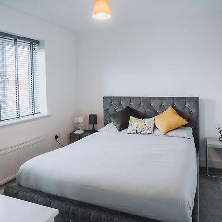 Deluxe 2 Bed Flat In Patchway Near Aztec West And Cribbs Causeway Bristol公寓 外观 照片