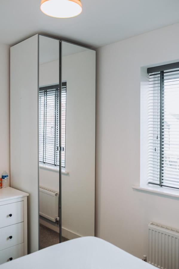 Deluxe 2 Bed Flat In Patchway Near Aztec West And Cribbs Causeway Bristol公寓 外观 照片